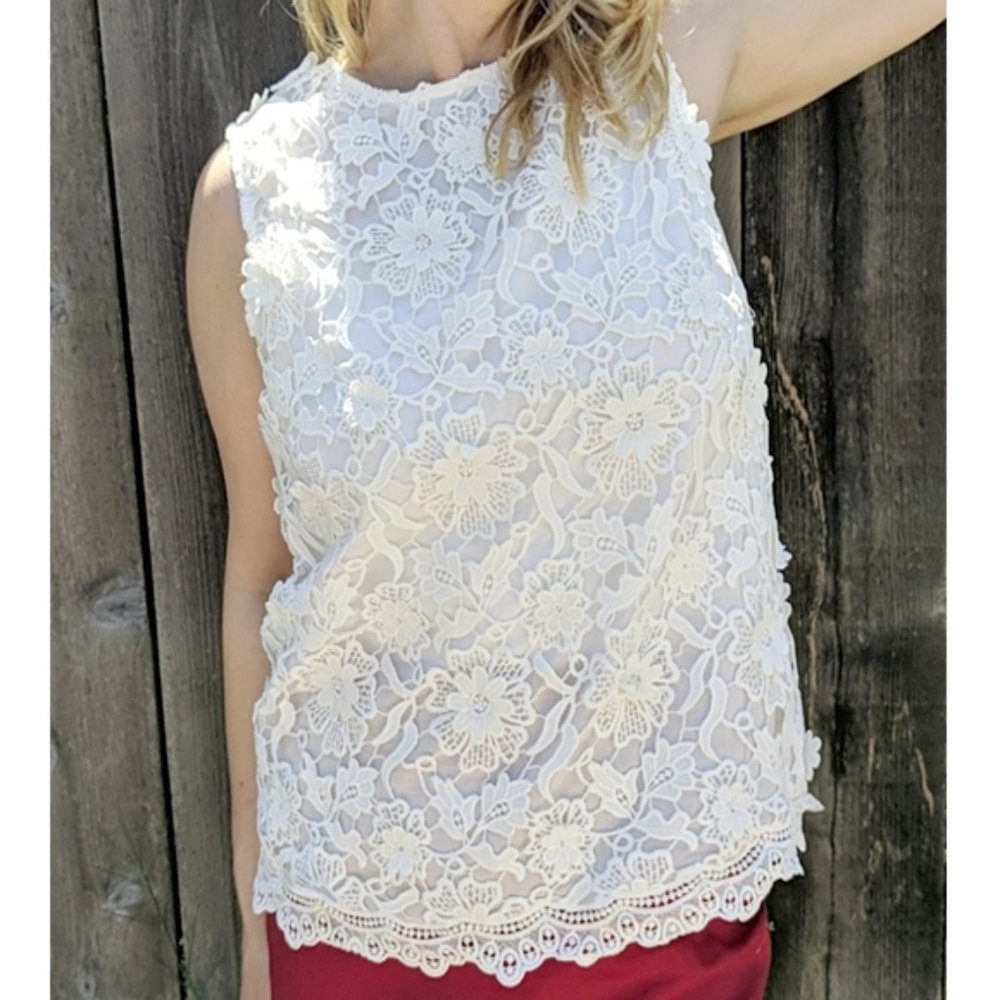 Lace shell top